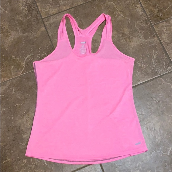 2 athletic tanks size medium - Picture 2 of 8